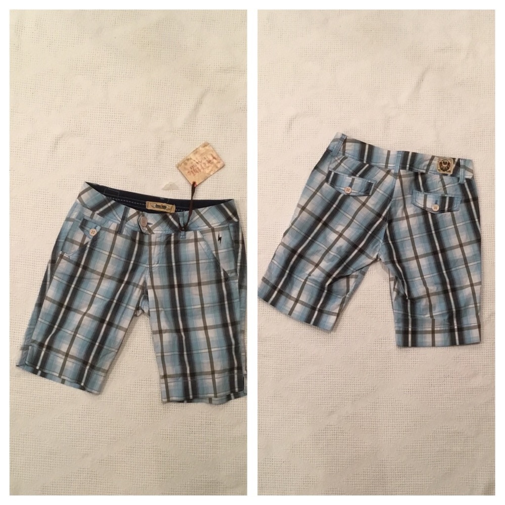 PLAID SHORTS 🆕